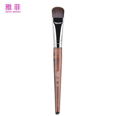 Ειδική ετικέτα Τεχνική λεπτή επίπεδη υγρό concealer Ίδρυμα βούρτσα συνθετικά μαλλιά χαλκό OEM ODM κατασκευαστής