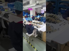 Το ξύλινο χερούλι προσαρμόστηκε 100%